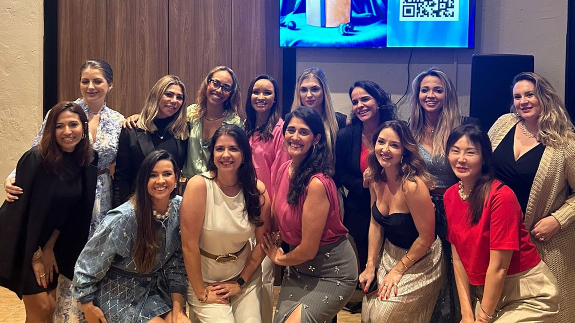 Evento sobre Importância da Imagem Pessoal Feminina e de Comunicação Eficaz no Ambiente Corporativo em Parceria com a Revista lounge