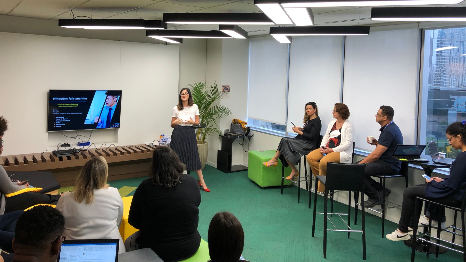 Palestra para Empresa de Tecnologia SAP sobre Comunicação e Conflitos Geracionais